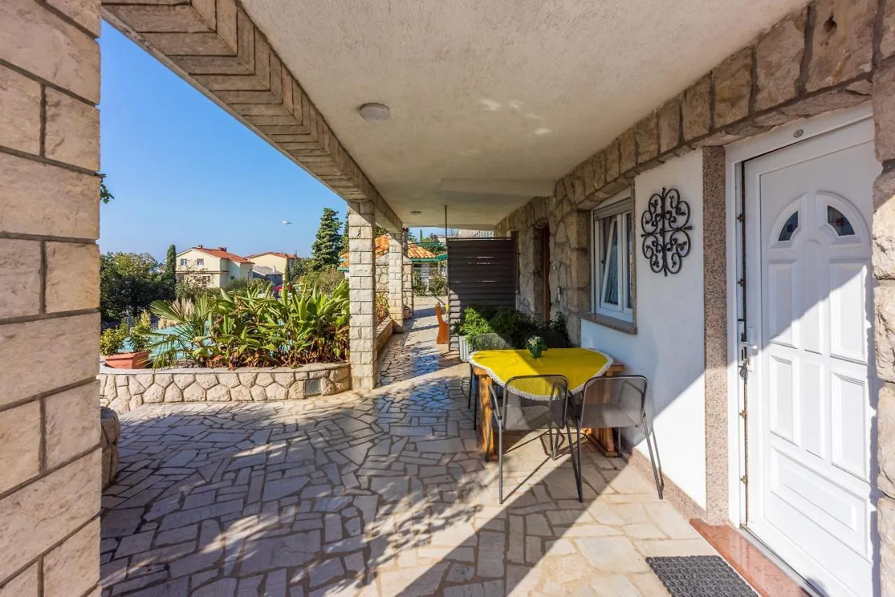 Apartmani Ellen Crikvenica 0*,  Croatia