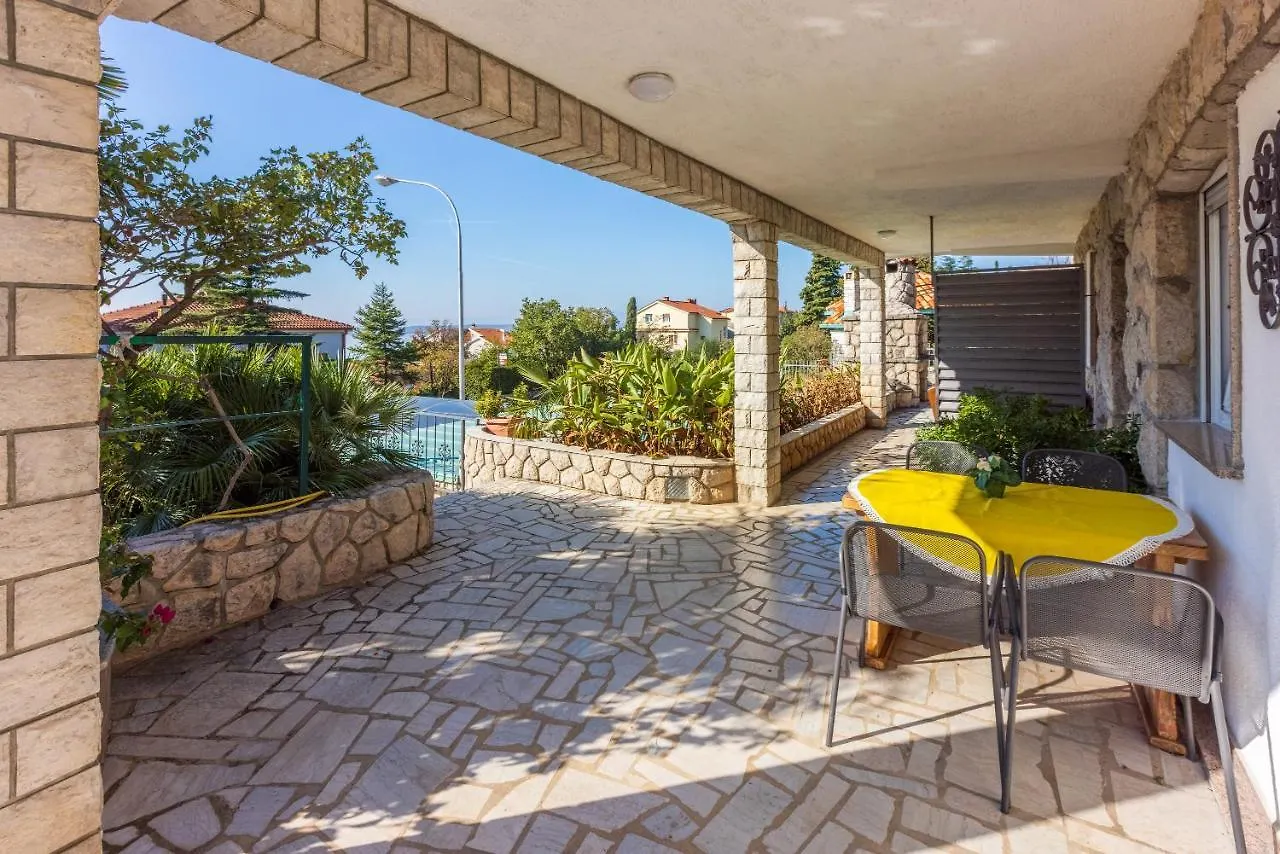 Apartment Apartmani Ellen Crikvenica